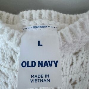 Old Navy Women's Cream Knit Sweater